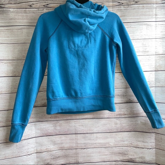 Hollister sweater women’s size medium California distress  Hoodie  blue pockets - Picture 8 of 9